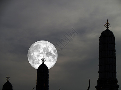 月亮和云黑天和月亮的超级月亮背景