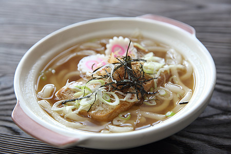 日本食品乌冬面拉面豆腐韭葱蔬菜筷子粮食桌子食物面条餐具店铺图片