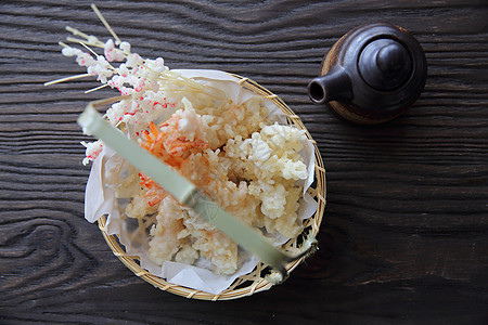 日本食物 虾汤波拉小吃午餐蔬菜盘子白色对虾美食黄色金子油炸图片