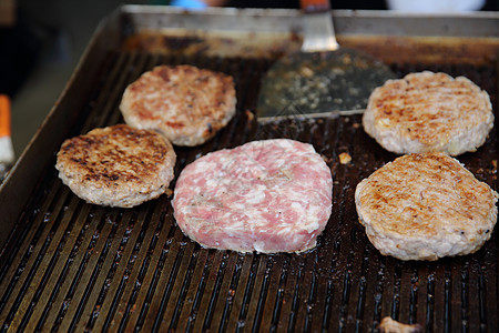 锅中牛肉汉堡箱洋葱包子垃圾蔬菜美食午餐饮食面包沙拉食物图片