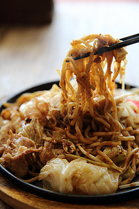 日日美菜 炸面食物盘子章鱼油炸餐厅猪肉筷子炒面海苔午餐图片