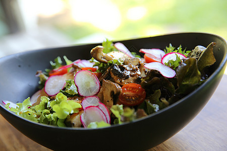 蘑菇沙拉健康食品食物油炸蔬菜小吃饮食洋葱盘子蘑菇午餐绿色图片