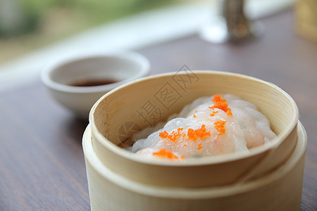 竹篮中中国菜糊午餐水饺白色盘子蒸汽竹子餐厅美食食物烹饪图片