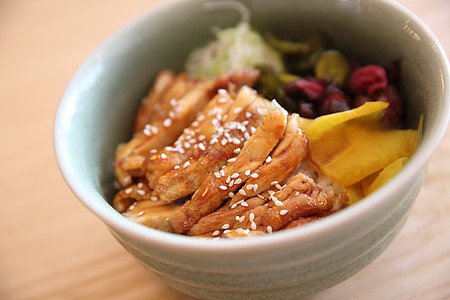 大米日本菜鸡薯条沙爹沙拉翅膀午餐油炸白色餐厅炙烤烧烤美食图片