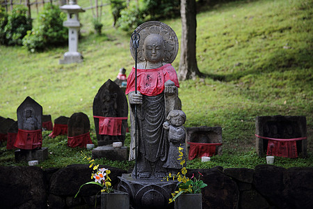 小石头 青泽和尚雕像叫日语的jizo文化石头苔藓菩萨建筑学旅游地标寺庙历史旅行图片