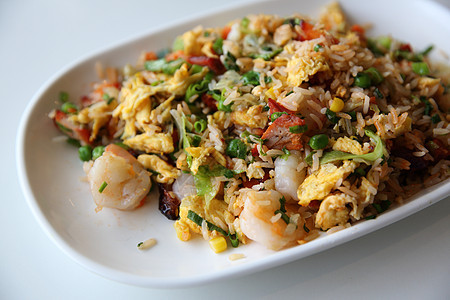 炒米饭 中国菜烹饪午餐盘子美食蔬菜美味红色餐厅萝卜食物图片