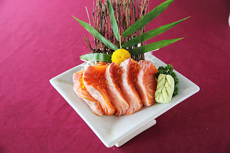 生鱼鱼肉木头橙子寿司美味盘子食物文化午餐鱼片海鲜图片