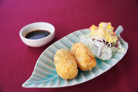 科罗克语Name奶油土豆棕色美食油炸烹饪面包屑盘子面包小吃图片