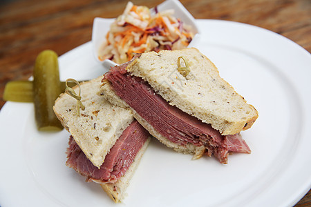 三明治加烤牛肉意大利面小吃产品美食食物团体猪肉工作室火腿白色熏制图片