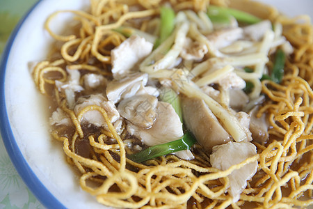 面包卷饼和肉汁面条乌贼盘子烹饪美食海鲜蔬菜搅拌食物猪肉午餐图片