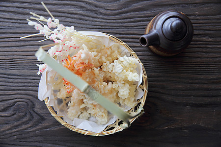 日本食物 虾汤波拉白色餐厅油炸黄色午餐小吃美食对虾蔬菜海鲜图片