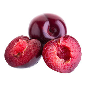 纯熟的新鲜梅子 半颗和切片在白色背景上分离水果李子紫色食物红色饮食小吃美食图片