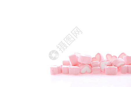 孤立在白色背景中的粉红色心形棉花糖糖果团体育肥宏观粉色食物甜点小吃营养图片