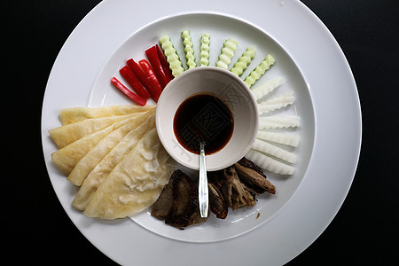 北京鸭 中国菜煎饼竹子盘子烹饪蔬菜餐厅食谱饼子黄瓜油炸图片