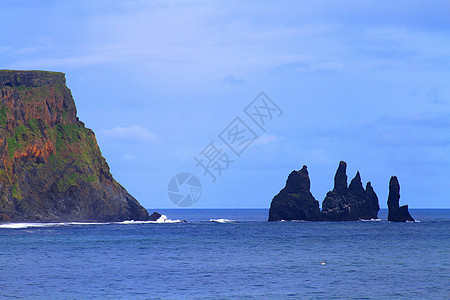 冰岛维克附近的雷尼斯法哈拉海滩旅游海景支撑海岸岩石火山天空风景海滩旅行图片