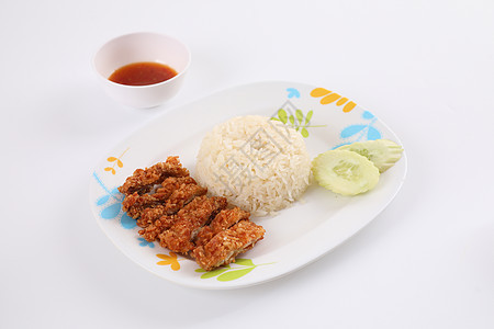 泰国食品美食炸鸡和大米 木头饮食香菜蔬菜盘子文化食物早餐烹饪午餐鸡饭图片