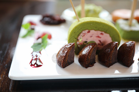 木本日本甜点配料薄荷盘子奶油御手大豆水果食物团子年糕蛋糕图片