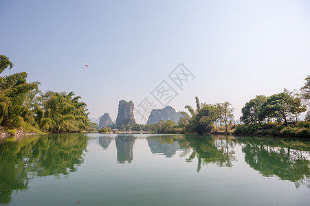 长水有石灰岩湖 山丘风雾石灰石旅游岩溶蓝色风景场景山脉反射地质学天空图片