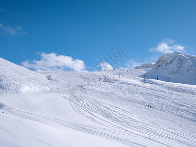 阳光明媚的帕纳索斯山旅游行动诗坛中心旅行高山天空高度山顶晴天图片