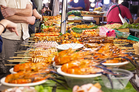 泰国街头食品 食品风格烤海鲜盛宴午餐店铺市场烹饪盘子美食街道家庭自助餐发射图片