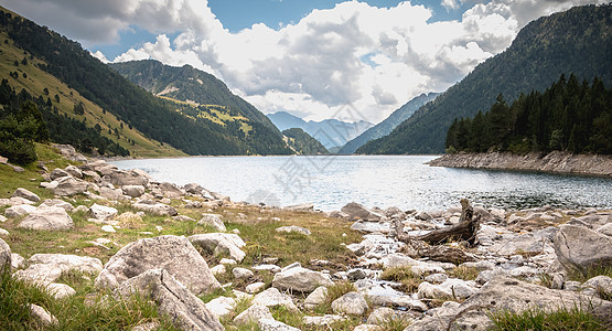 上比格雷河左岸奥雷山谷的奥莱湖欧莱湖蓝色旅行旅游假期爬坡天空荒野晴天环境山脉图片