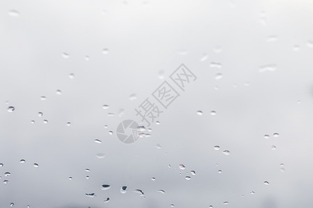 玻璃窗上模糊的背景水雨滴白色背景雨 col图片