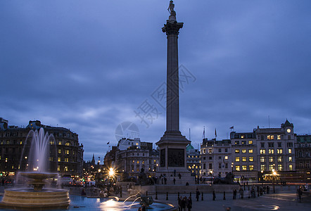 蓝色时分的特拉法加广场 伦敦旅游天空地标英语旅行王国国家喷泉建筑建筑学图片