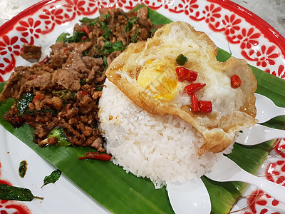 炒猪肉或牛肉和鱼蔬菜早餐街道烹饪营养餐厅油炸食物午餐辣椒图片