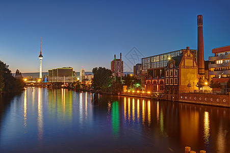 柏林的斯普里河和一些旧工业建筑图片