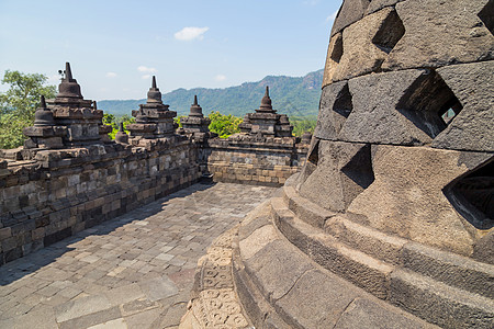 波罗布杜尔寺的Stupas地标纪念碑雕像寺庙建筑学遗产文化宗教传统历史图片