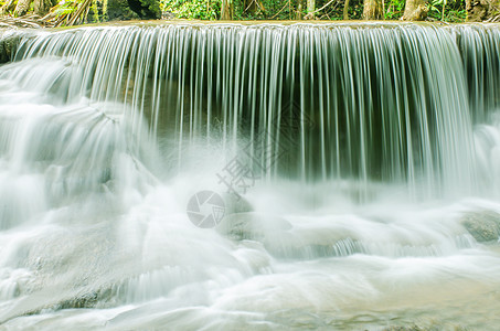 泰国瀑布自然公园水流的软水岩石国家瀑布环境热带风景假期流动运动荒野图片