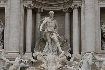 特雷维不老泉有巴洛克雕塑 在横流大理石风格建筑学纪念碑喷泉地标石头雕像艺术海王星建筑图片