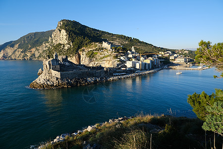 附近利古里亚Liguria的Portovenere村图片