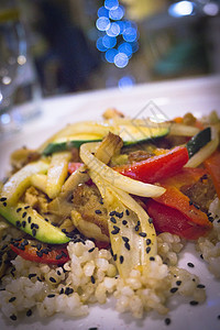 天然素食食品 新鲜菜菜食物绿色沙拉小吃菠菜美食盘子蔬菜午餐饮食图片