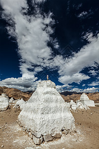 拉达赫 努布拉河谷宗教粉饰山脉风景佛塔图片