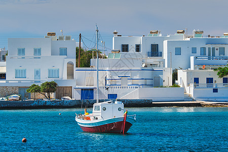 希腊Milos的Polloonia海滩和捕鱼村胜地旅游游客房屋渔船假期村庄旅行风景景点图片