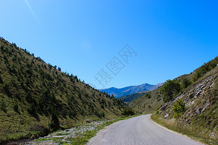 通往Bjelasnica山的道路 山区道路 波斯尼亚和黑塞哥维那的自然美景等图片