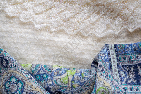 蓝围巾和白山羊毛绒羊肉方巾纺织品羊毛织物棉布材料毛皮套衫毛衣图片