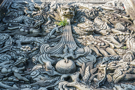 在佛教寺庙中雕塑石龙 原神龙神话佛教徒城市艺术旅游建筑学景点历史建筑旅行图片