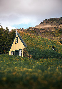 冰岛Hof冰地村庄Turf教堂农村爬坡屋顶地标绿化乡村历史地面历史性传统图片