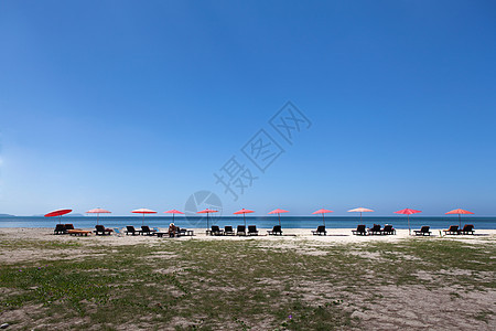 泰国南部海滩海滨呼吸躺椅天际海浪椅子海景旅行天空海洋蓝色图片