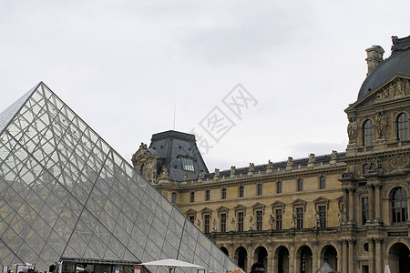 大型博物馆玻璃百叶窗数字地标三角形小时旅游首都旅行金字塔图片