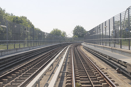 音轨轨道管子火车运动旅游引擎旅行乘客游客城市铁路图片