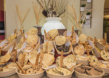 在餐厅自助餐上展示奥兰面包粮仓包子篮子食物健康饮食粮食奢华酒店营养用餐图片