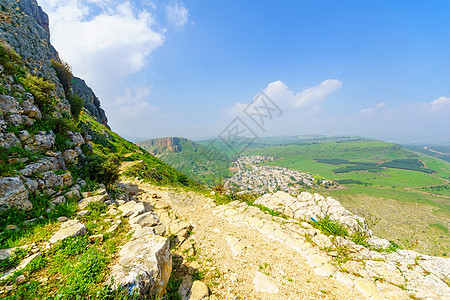 阿尔贝尔山 与尼泰山和瓦迪哈曼土地旅行村庄国家公园天空岩石爬坡悬崖浴室图片