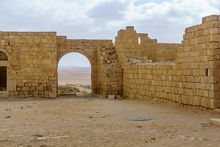 被毁坏的古老Nabataean城市阿夫达特建筑学历史性数据文化沙漠旅游纪念碑石头教会遗产图片
