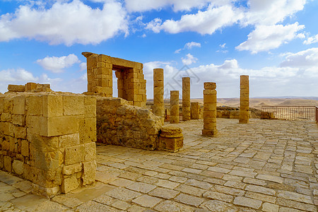 被毁坏的古老Nabataean城市阿夫达特城市内盖夫历史性寺庙旅行柱子数据建筑纪念碑国家图片