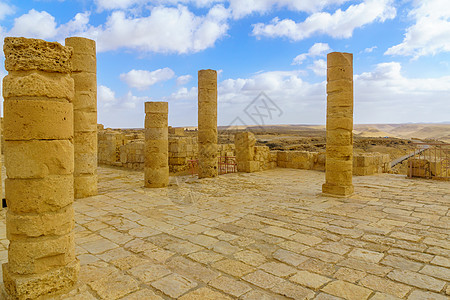 被毁坏的古老Nabataean城市阿夫达特建筑考古学旅游城市历史性城堡柱子岩石古董地标图片