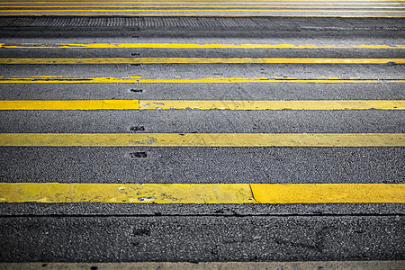 沥青上的黄线路标标志街道黑色地面大街运输岩石路面灰色黄色农庄图片