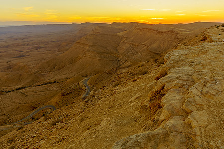 大火山坑的日落视图国家地质学地球地貌荒野峡谷侵蚀内盖夫公园风景图片
